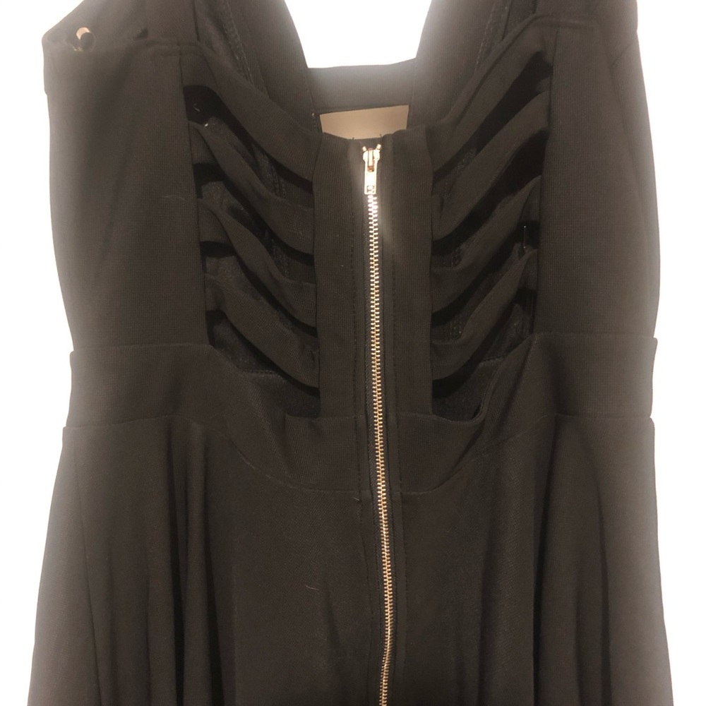 Black open front and back skater dress - Picture 3 of 4